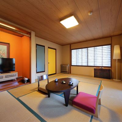 [Meigetsu] Japanese-Style Room, 12 Tatami Mats (Out-Bath, Non-Smoking Room) [Standard] [Japanese Room] [Non-Smoking] やまゆりの宿 クーポン