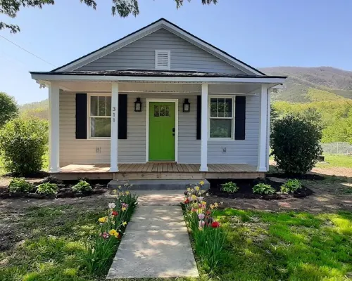 Getaway and relax! Enjoy the James River with mountain views! Hôtels à : Comte de Botetourt