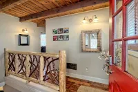 Last Min Discount! Mountain View Home • Hot Tub, Game Room, Fire Pit, Pizza Oven