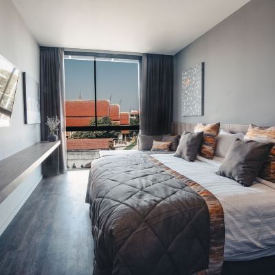 Standard Queen Room-Non-Smoking Spice House Promo Code