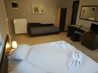 Villa Gereoudis Sea View Rooms Pool & Bar