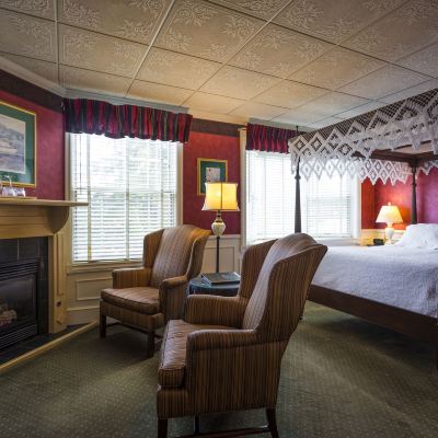 Aster King Suite, Jetted Tub, Bay View Stafford's Bay View Inn Promo Code