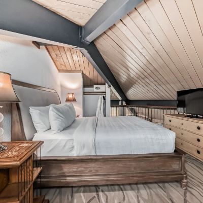 Cavell Penthouse Suite -No AC-Fans Provided Jasper Inn & Suites by Innhotels Promo Code