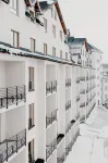 Sky Cabin Apartments - Free Garage Hotels in 