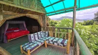 Paradise Eco-Hub, Lake Bunyonyi Hotels in 