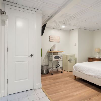 Canal Captain's Quarters Carbone's Beachside Suites Promo Code