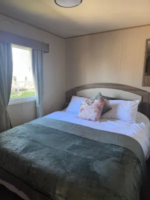 哈格斯頓城堡塔草坪的舒適房車，完美的家庭度假屋 住宿飯店