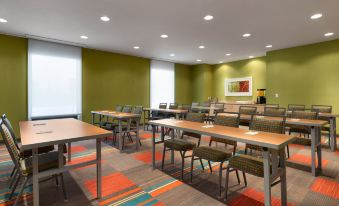 Home2 Suites by Hilton Champaign / Urbana