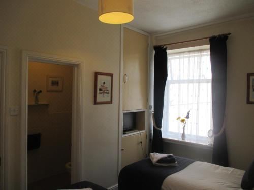 Caledonia Guest House Twin Room With Shower