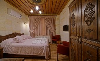 Milat Cave Hotel
