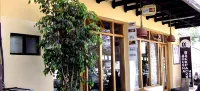 阿魯薩背包客飯店 - 青年旅舍 住宿飯店