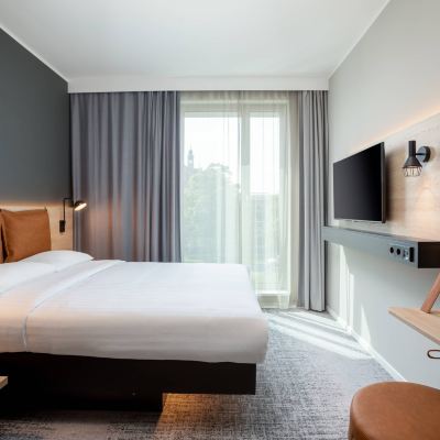 Moxy Lookout Queen, Guest Room, 1 Queen, Water View Moxy Utrecht Promo Code