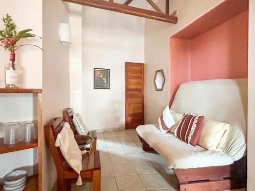 带海景的特大床套房