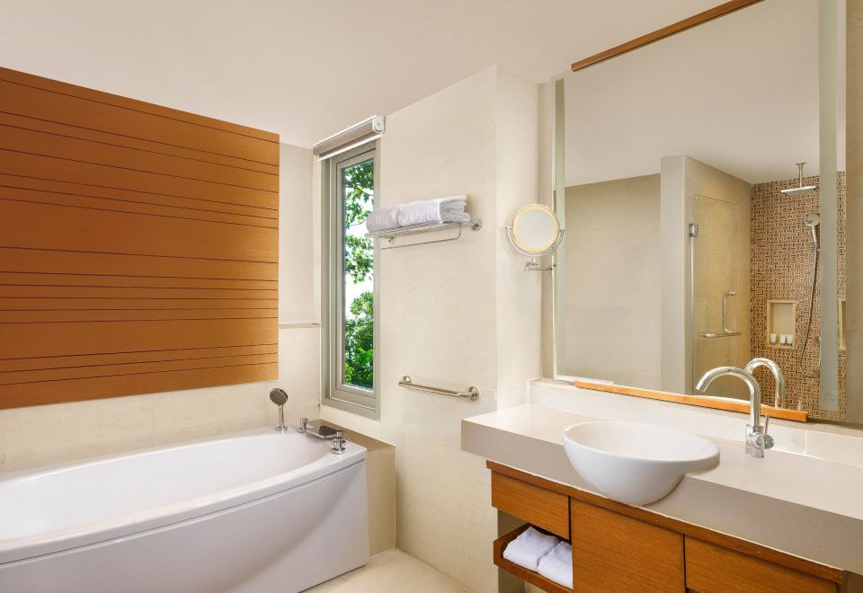 The Westin Siray Bay Resort & Spa, PhuketOceanfront View, Guest Room, 1 King