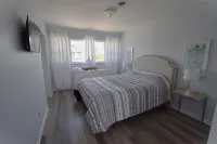 Crystal Coast Paradise: Oceanfront Home with Stunning Views, West, Emerald Isle!