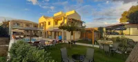 Melydron Apartments