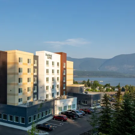Fairfield Inn & Suites Salmon Arm