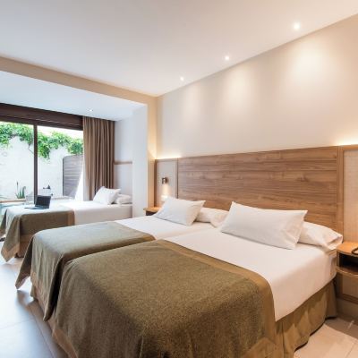 Triple Room-Ground Floor with Patio Hotel Tarik Promo Code
