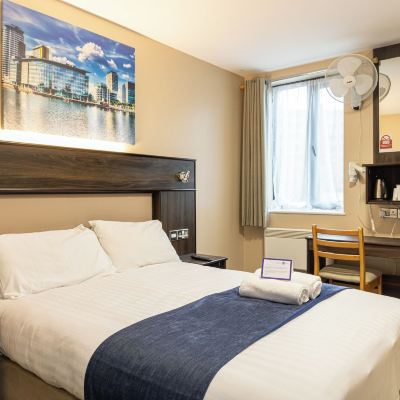 Double Room With Double Bed Stay Inn Manchester Promo Code