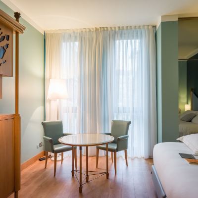 Deluxe Double Or Twin Room-Top Floor 斯帕達裏大教堂酒店優惠