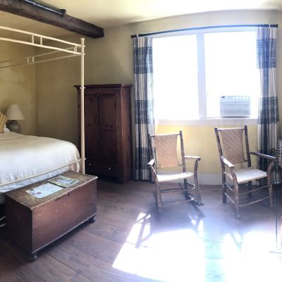 Queen Room With Fireplace Gedney Farm Promo Code