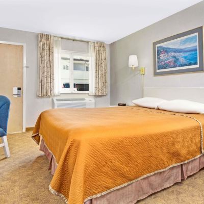 Room With Double Bed-Non-Smoking Travelodge by Wyndham Mill Valley/Sausalito Promo Code
