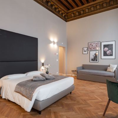 運河景觀豪華精緻套房 道芬馬蒂內利宮殿酒店優惠