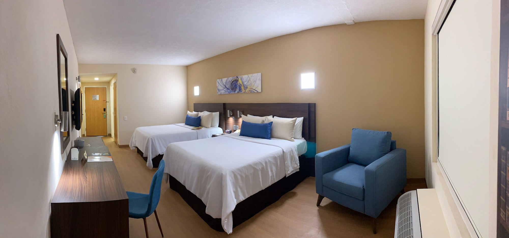 标准四人房， 2 张大床