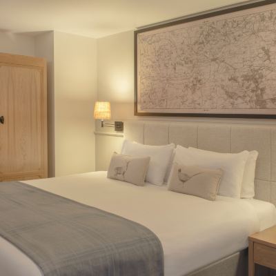 Family of 4 De Vere Wokefield Estate Promo Code