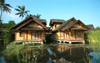 Kampung Sumber Alam Garut のホテル