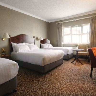 Standard Triple Room Seven Oaks Hotel Promo Code
