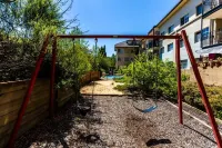 Duplex 3B2B apt in Braddon close to CITY Free WIFI two Parking spots