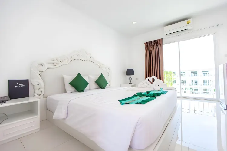 ห้องนอนเตียงคิงไซส์สแตนดาร์ด