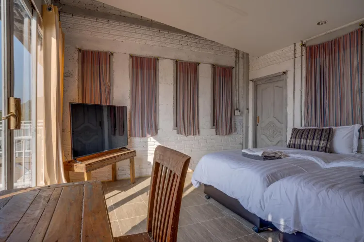 ห้องจูเนียร์สวีทวิวทะเล อาคารหลัก