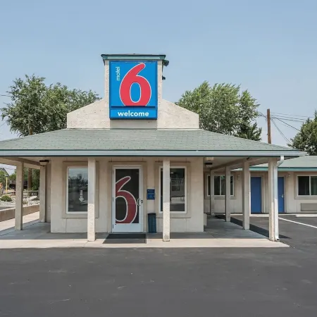 Motel 6 Fallon, NV Отели в г. Фаллон