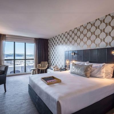 Studio Apartment King Harbour View QT Wellington Apartments Promo Code