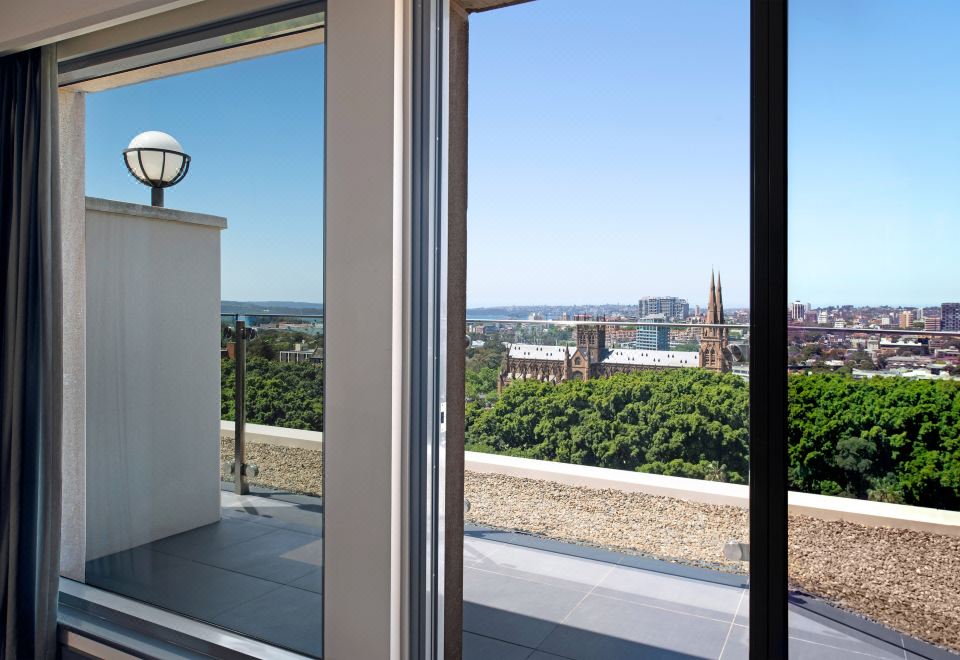 Sheraton Grand Sydney Hyde ParkRoyal Suite With Club Access