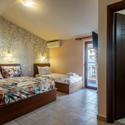 Triple Room With Partial Meteora View