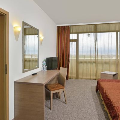 Family Room With Park View Sol Nessebar Palace Resort & Aquapark - All Inclusive Promo Code