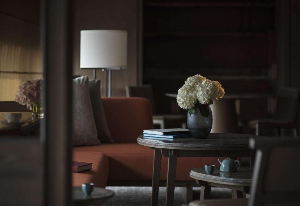 柏悦行政套房「坐拥壮阔山海景观」