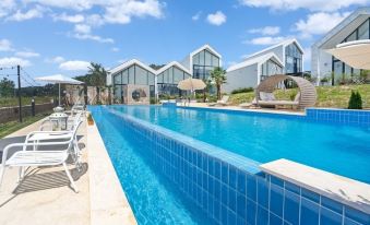 Gyeongju May Breeze Pool Villa - Housity