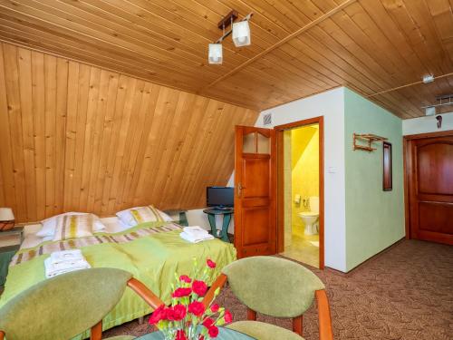 带阳台的四人房