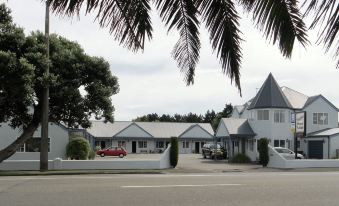 Asure Gables Motor Lodge