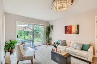 Charming Single Level 4 Bedrooms Gresham Home Near Pdx, Edgefield and Mt Hood