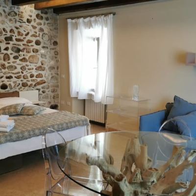 Monolocale Deluxe Corte San Luca Apartments Promo Code