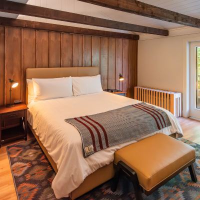 Majestic Glen With Fireplace Rocky Waters Motor Inn Promo Code