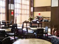 ClubHouse Hotel and Suites