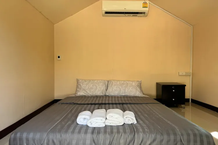 ห้องสแตนดาร์ดดับเบิล (บ้านริมธาร)