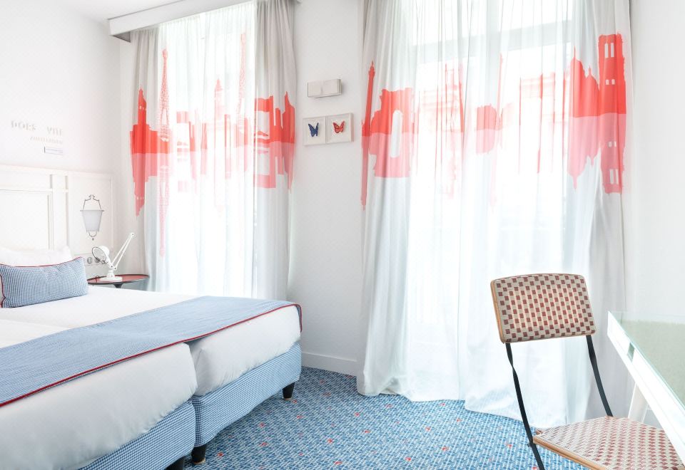 Superior Room With Twin Beds-Complimentary Soft Minibar, Courtesy Tray, Digital Press, Fitness, Sauna