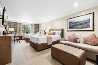 The Lodge at Jackson Hole Hotel a 